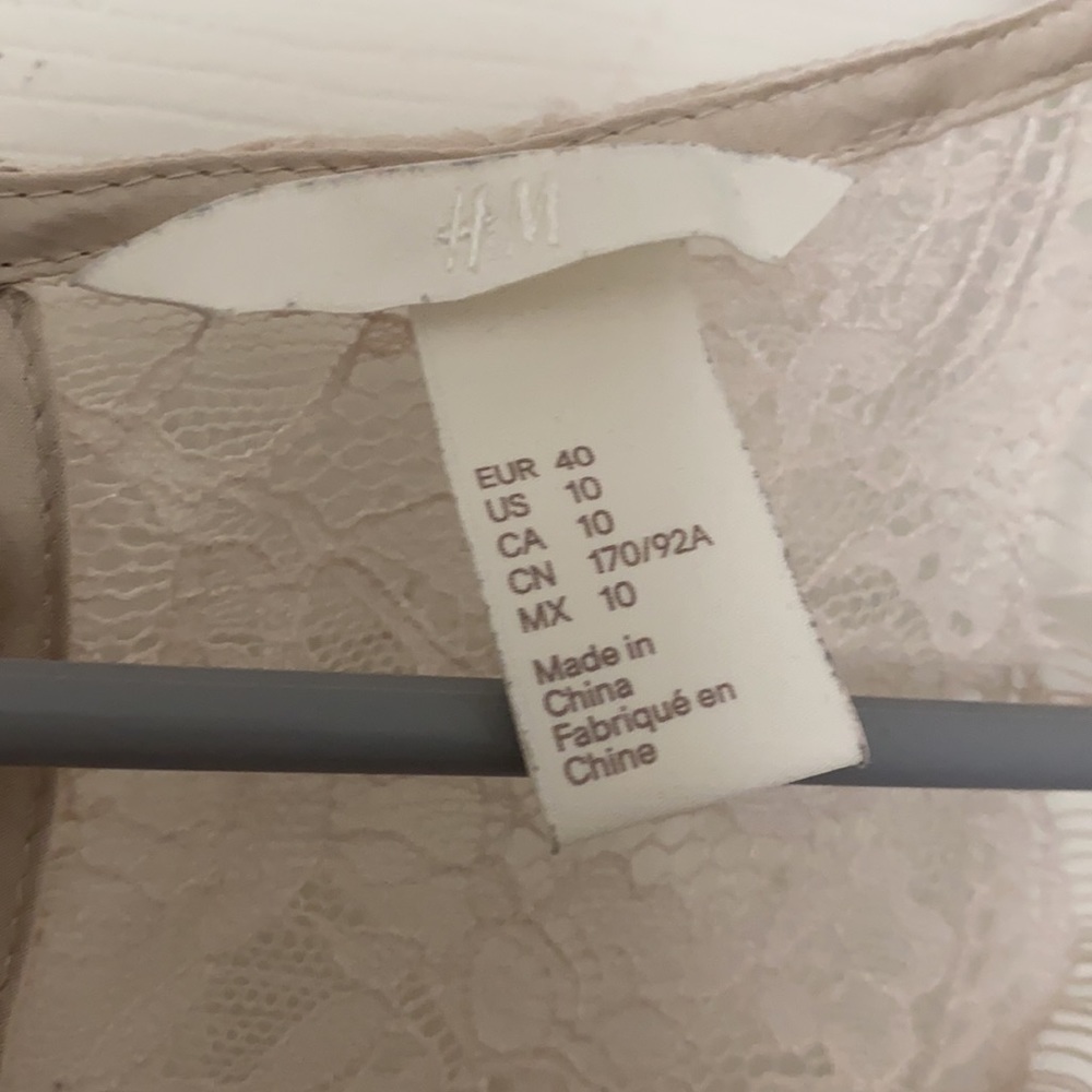 H&M Top - Picture 3 of 5
